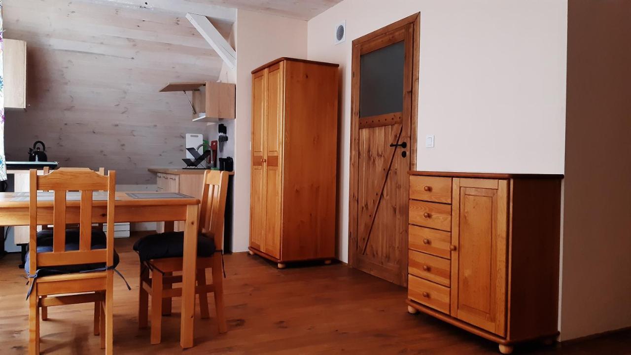 Czarna Jachta - Na Szlaku Legend - - - - - Pokoje Nad Jeziorem Kruklanki Exterior foto