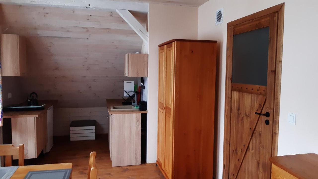 Czarna Jachta - Na Szlaku Legend - - - - - Pokoje Nad Jeziorem Kruklanki Exterior foto