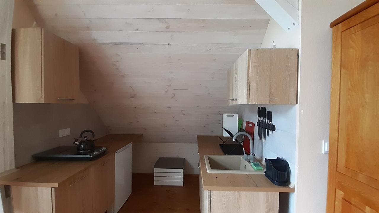 Czarna Jachta - Na Szlaku Legend - - - - - Pokoje Nad Jeziorem Kruklanki Exterior foto
