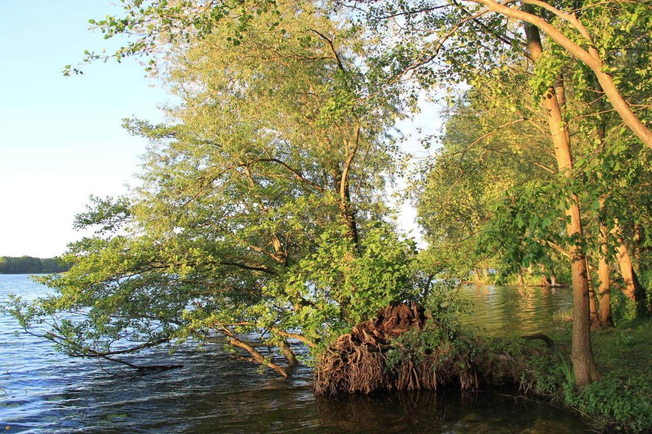 Czarna Jachta - Na Szlaku Legend - - - - - Pokoje Nad Jeziorem Kruklanki Exterior foto