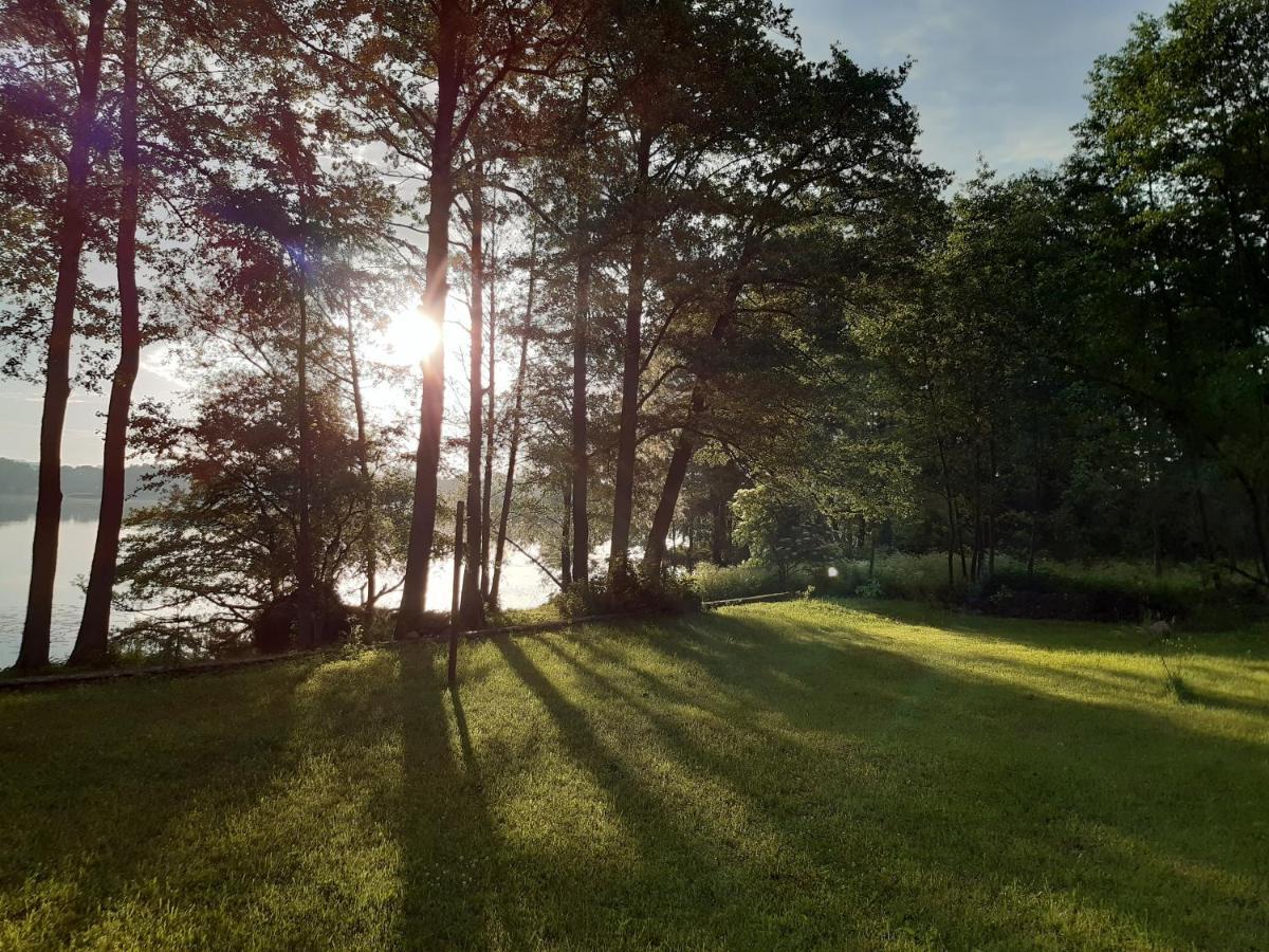 Czarna Jachta - Na Szlaku Legend - - - - - Pokoje Nad Jeziorem Kruklanki Exterior foto